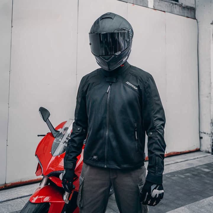 cut resistant motorcycle clothes